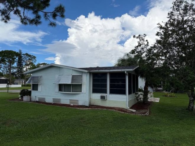 19879 Cypress Woods Ct., North Fort Myers, Florida 33903, 2 Bedrooms Bedrooms, ,2 BathroomsBathrooms,Mobile/manufactured,For Sale,Cypress Woods Ct.,11969397