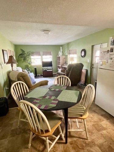 2920 Vine Lane, Sebring, Florida 33870, 2 Bedroom Bedrooms, ,1 BathroomBathrooms,Mobile/manufactured,For Sale,Vine Lane,11979327