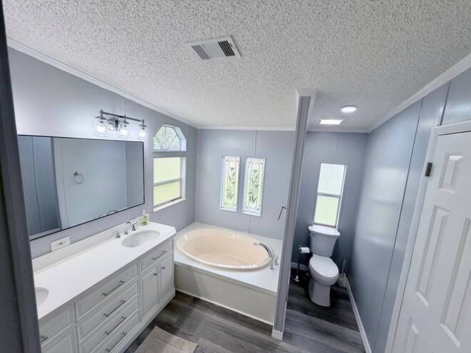 19864 Gator Creek Ct. #30H, North Fort Myers, Florida 33903, 3 Bedroom Bedrooms, ,2 BathroomBathrooms,Mobile/manufactured,For Sale,Gator Creek Ct.,11994684