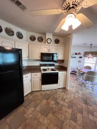 19522 Ravines Ct #34F, North Fort Myers, Florida 33903, 2 Bedroom Bedrooms, ,2 BathroomBathrooms,Mobile/manufactured,For Sale,Ravines Ct,11676681