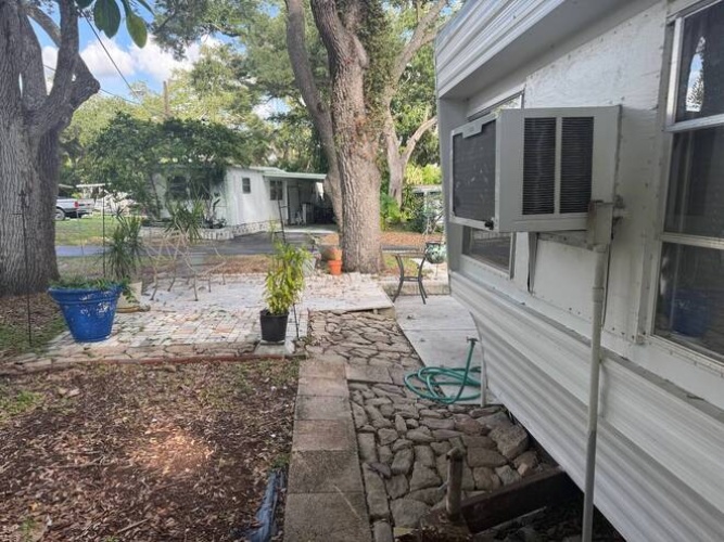 2320 BeeRidge Road #132, Sarasota, Florida 34239, 1 Bedroom Bedrooms, ,1 BathroomBathrooms,Mobile/manufactured,For Sale,BeeRidge Road,12003614