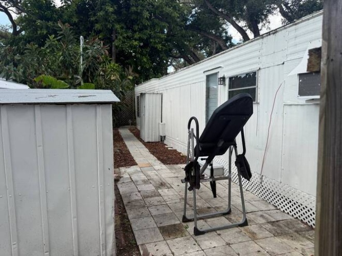 2320 BeeRidge Road #132, Sarasota, Florida 34239, 1 Bedroom Bedrooms, ,1 BathroomBathrooms,Mobile/manufactured,For Sale,BeeRidge Road,12003614