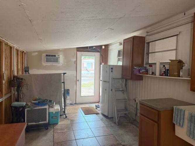 2320 BeeRidge Road #132, Sarasota, Florida 34239, 1 Bedroom Bedrooms, ,1 BathroomBathrooms,Mobile/manufactured,For Sale,BeeRidge Road,12003614