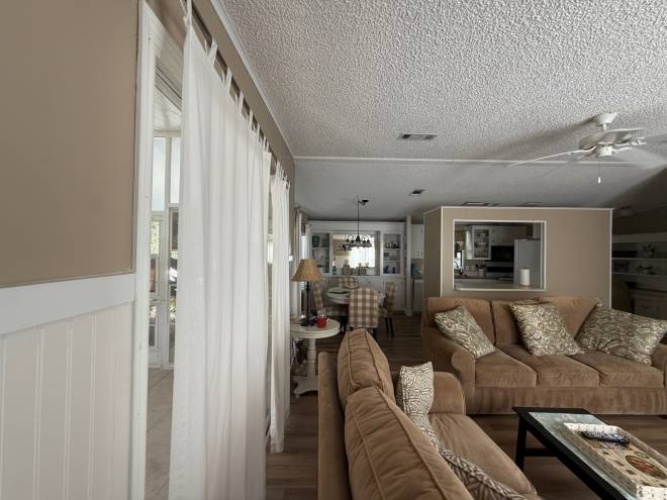 6493 Wakefield Ln, Sarasota, Florida 34241, 2 Bedroom Bedrooms, ,2 BathroomBathrooms,Mobile/manufactured,For Sale,Wakefield Ln,12005445