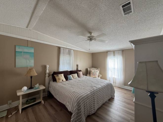 6493 Wakefield Ln, Sarasota, Florida 34241, 2 Bedroom Bedrooms, ,2 BathroomBathrooms,Mobile/manufactured,For Sale,Wakefield Ln,12005445
