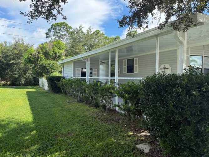6493 Wakefield Ln, Sarasota, Florida 34241, 2 Bedroom Bedrooms, ,2 BathroomBathrooms,Mobile/manufactured,For Sale,Wakefield Ln,12005445