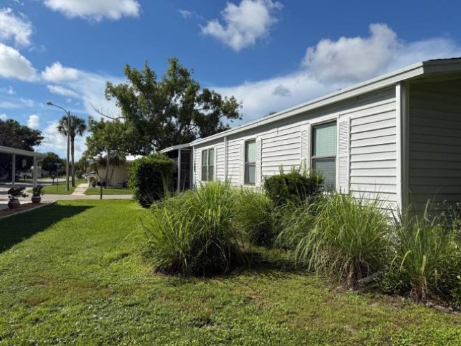 6493 Wakefield Ln, Sarasota, Florida 34241, 2 Bedroom Bedrooms, ,2 BathroomBathrooms,Mobile/manufactured,For Sale,Wakefield Ln,12005445