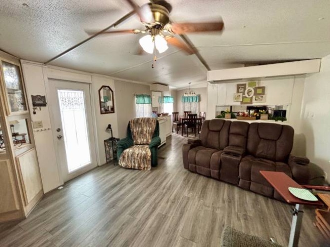 981 Ulmer Road #124, Frostproof, Florida 33843, 2 Bedroom Bedrooms, ,1 BathroomBathrooms,Mobile/manufactured,For Sale,Ulmer Road,12008902