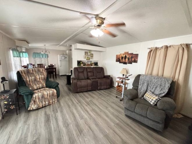 981 Ulmer Road #124, Frostproof, Florida 33843, 2 Bedroom Bedrooms, ,1 BathroomBathrooms,Mobile/manufactured,For Sale,Ulmer Road,12008902