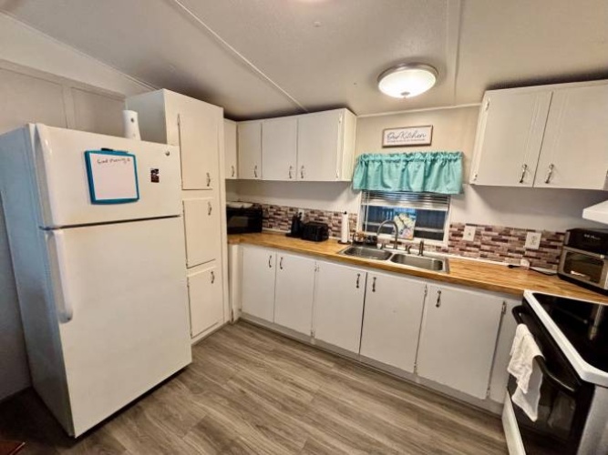 981 Ulmer Road #124, Frostproof, Florida 33843, 2 Bedroom Bedrooms, ,1 BathroomBathrooms,Mobile/manufactured,For Sale,Ulmer Road,12008902