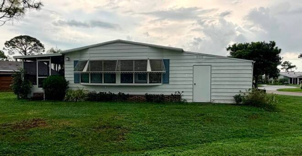 19220 Indian Wells Ct. #32-O, North Fort Myers, Florida 33903, 2 Bedroom Bedrooms, ,2 BathroomBathrooms,Mobile/manufactured,For Sale,Indian Wells Ct.,12017683