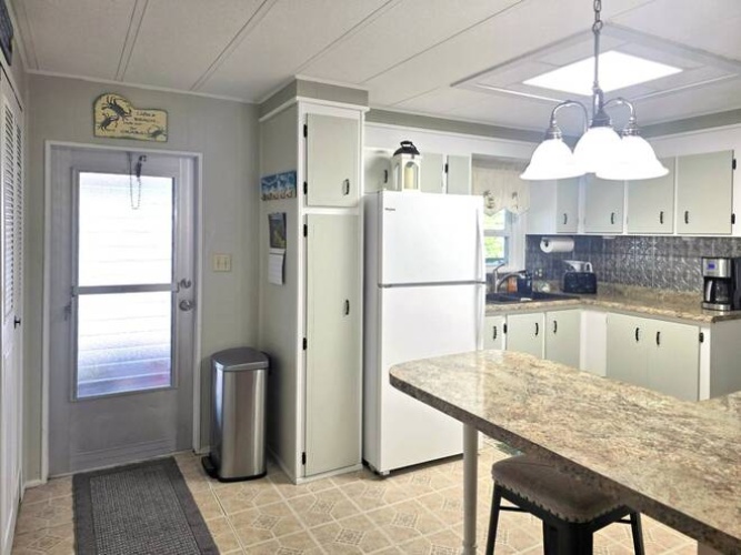 371 11th Street, Nokomis, Florida 34275, 2 Bedroom Bedrooms, ,2 BathroomBathrooms,Mobile/manufactured,For Sale,11th Street,11592733