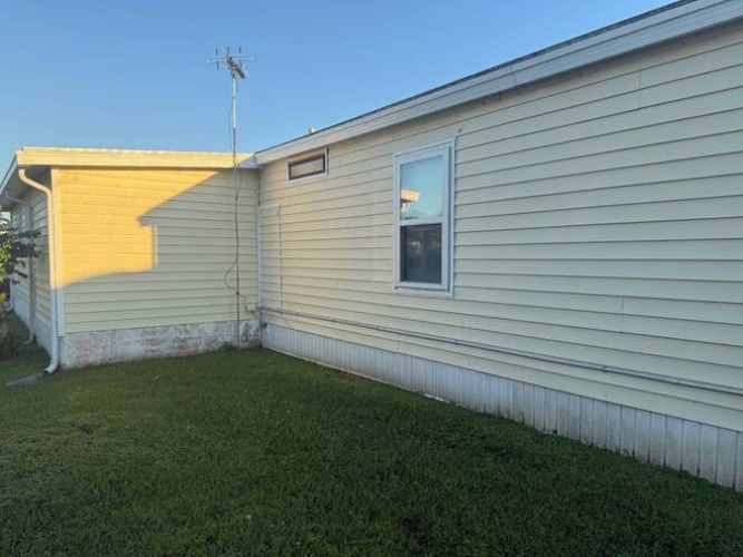 5536 Tewkesbury, Sarasota, Florida 34241, 2 Bedroom Bedrooms, ,2 BathroomBathrooms,Mobile/manufactured,For Sale,Tewkesbury,12023014
