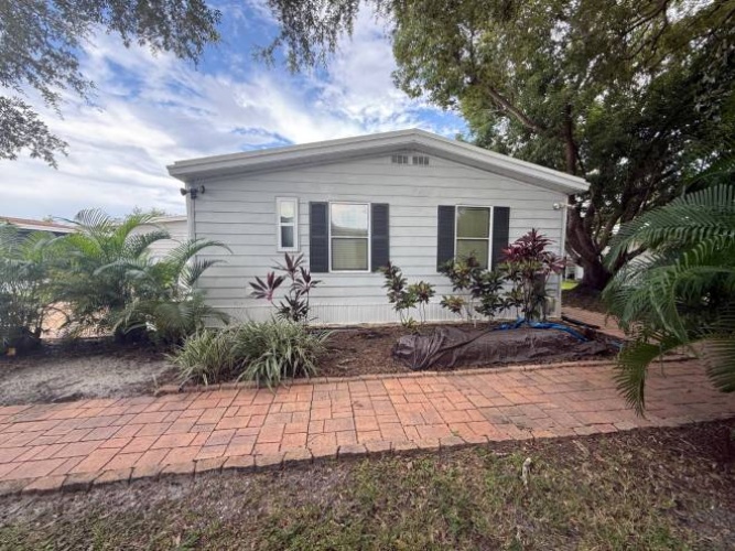 6450 Lichfield Ln., Sarasota, Florida 34241, 2 Bedroom Bedrooms, ,2 BathroomBathrooms,Mobile/manufactured,For Sale,Lichfield Ln.,12036597