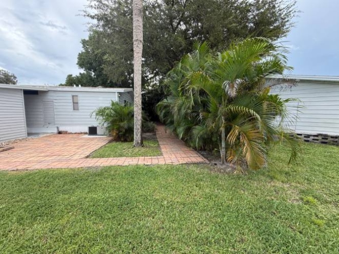 6450 Lichfield Ln., Sarasota, Florida 34241, 2 Bedroom Bedrooms, ,2 BathroomBathrooms,Mobile/manufactured,For Sale,Lichfield Ln.,12036597
