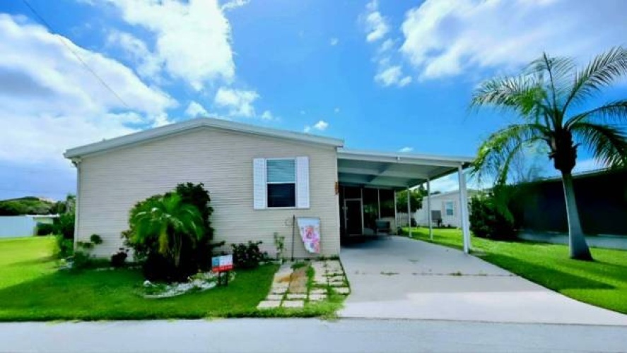 181 4th St East, Nokomis, Florida 34275, 3 Bedroom Bedrooms, ,2 BathroomBathrooms,Mobile/manufactured,For Sale,4th St East,12047218