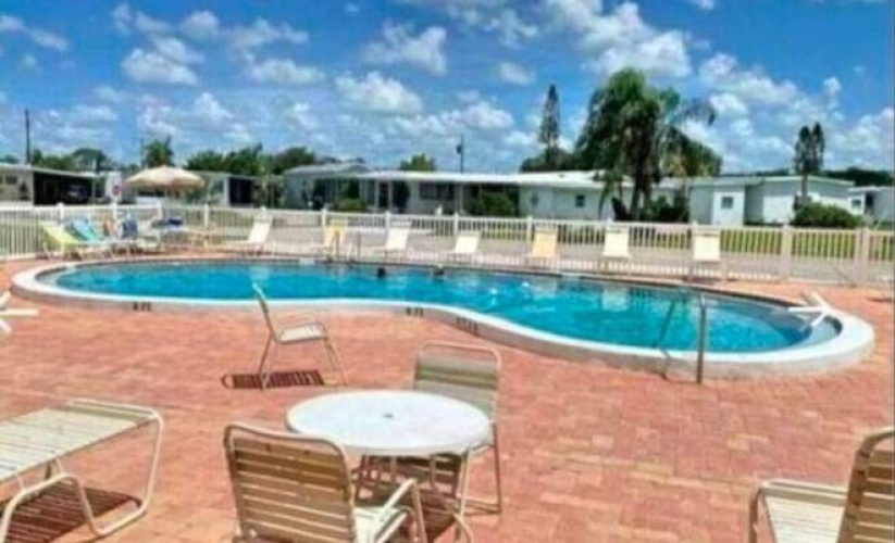 181 4th St East, Nokomis, Florida 34275, 3 Bedroom Bedrooms, ,2 BathroomBathrooms,Mobile/manufactured,For Sale,4th St East,12047218